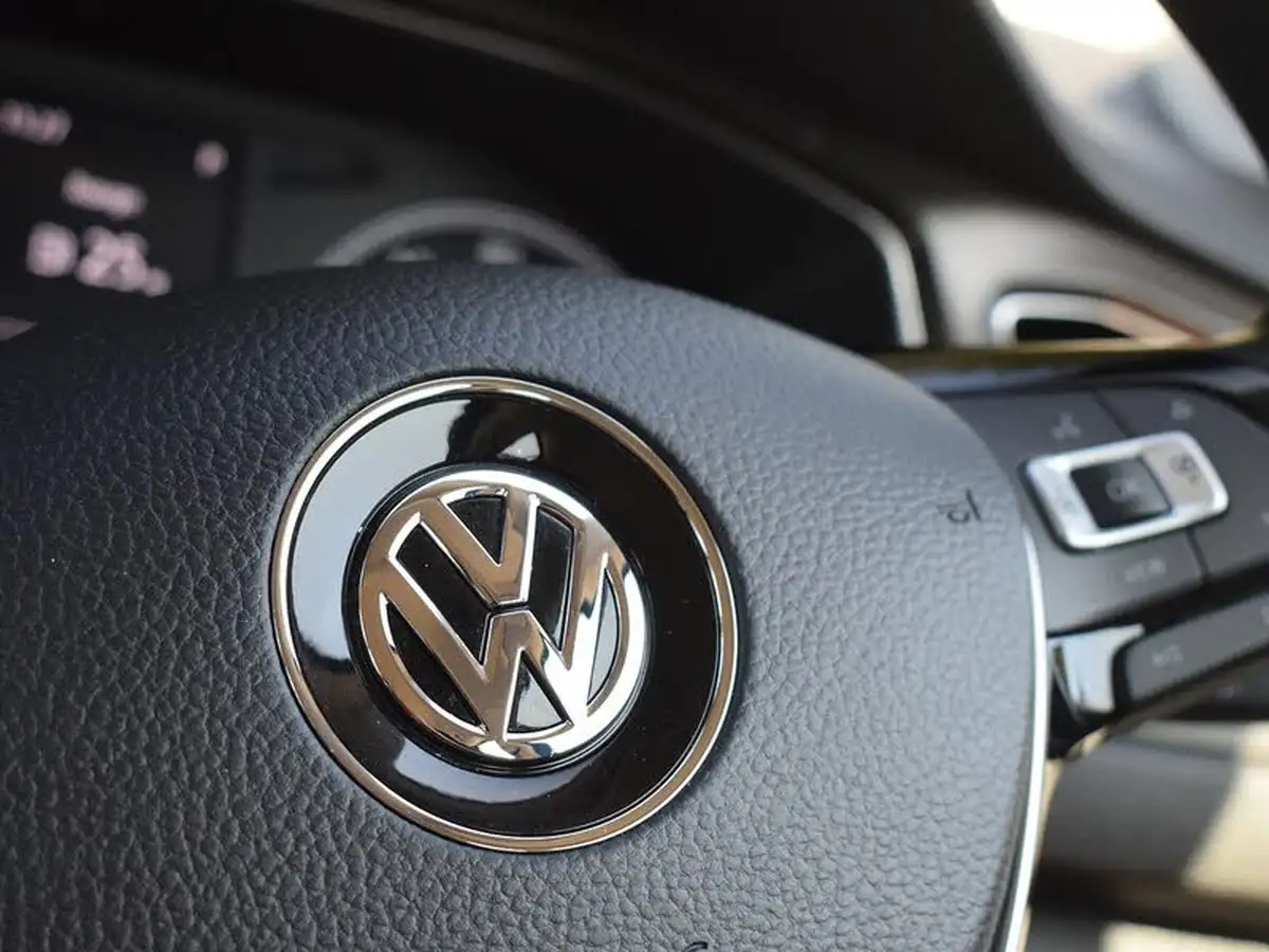 2020-volkswagen-t-roc-15-tsi-se-dsg-big-20