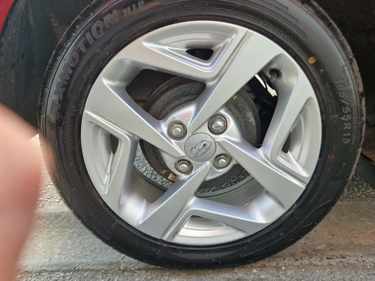 2021-hyundai-i10-10-se-connect-big-23
