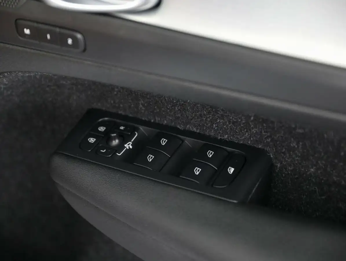 2020-volvo-xc40-20-t4-inscription-pro-big-37