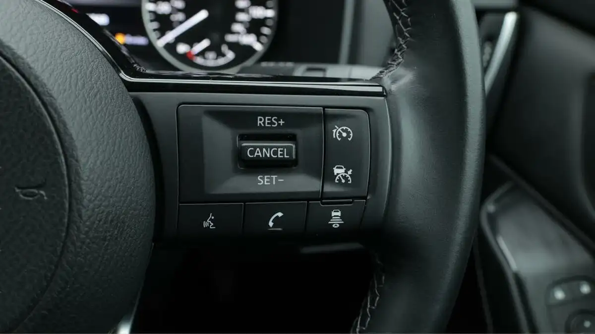 2022-nissan-qashqai-13-dig-t-acenta-premium-140ps-big-24