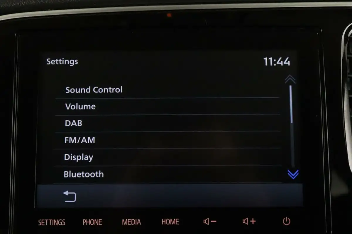 2020-mitsubishi-outlander-24-design-phev-big-26