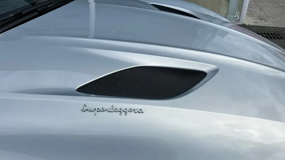 2020-aston-martin-dbs-52-v12-superleggera-big-13