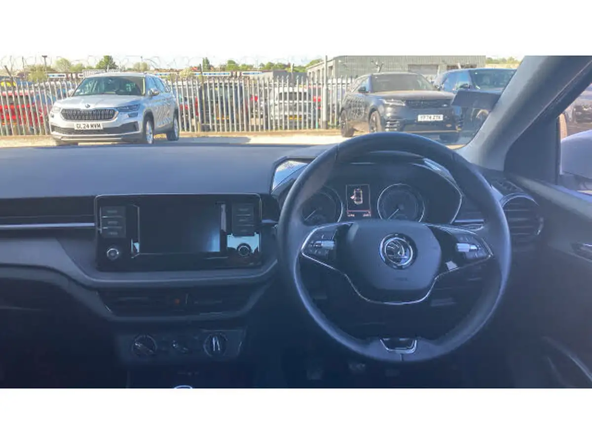2022-skoda-fabia-10-mpi-se-comfort-big-9
