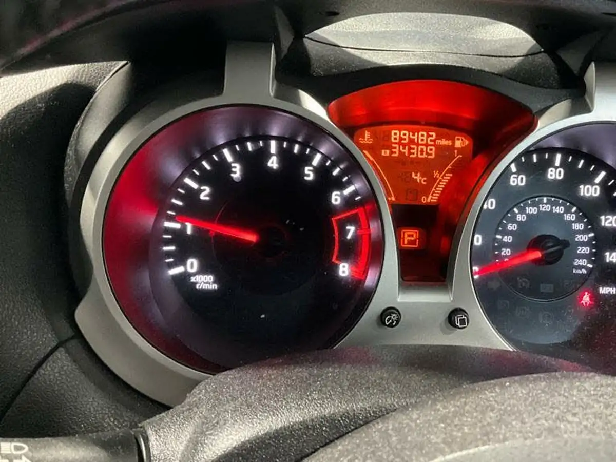 2014-nissan-juke-16-acenta-premium-117ps-1598cc-xtronic-cvt-big-7