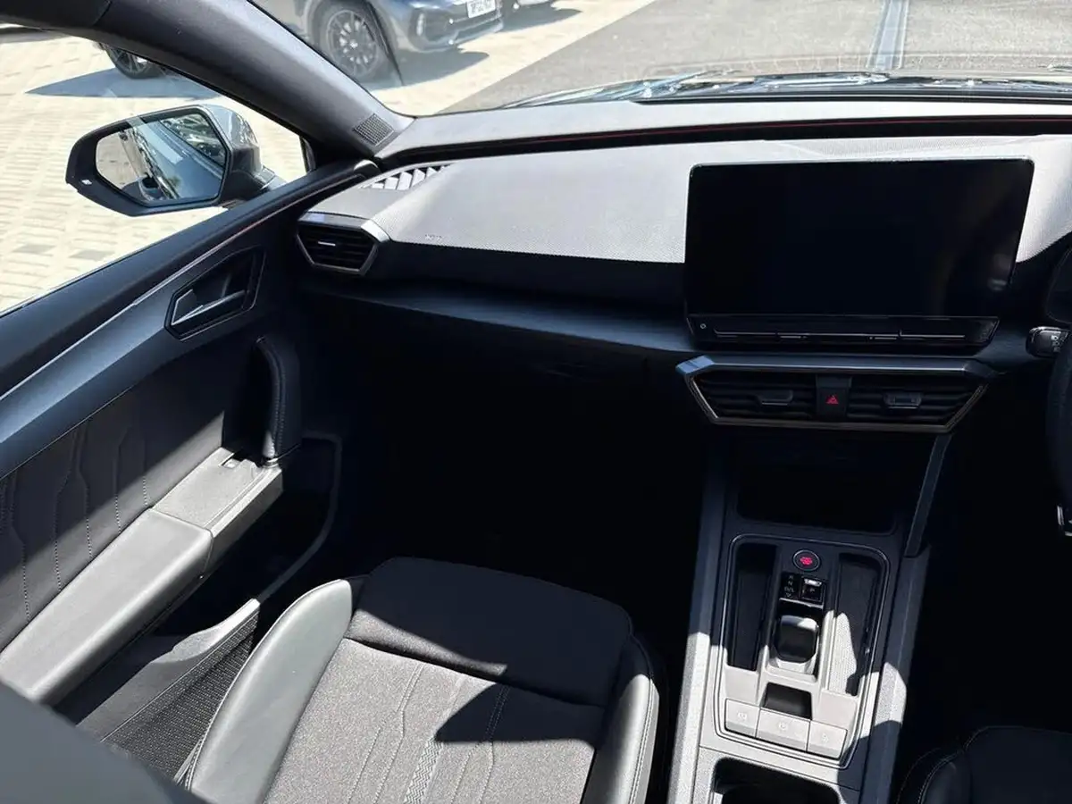 2024-cupra-leon-nf-14-e-hybrid-vz2-design-edition-hatchback-big-14