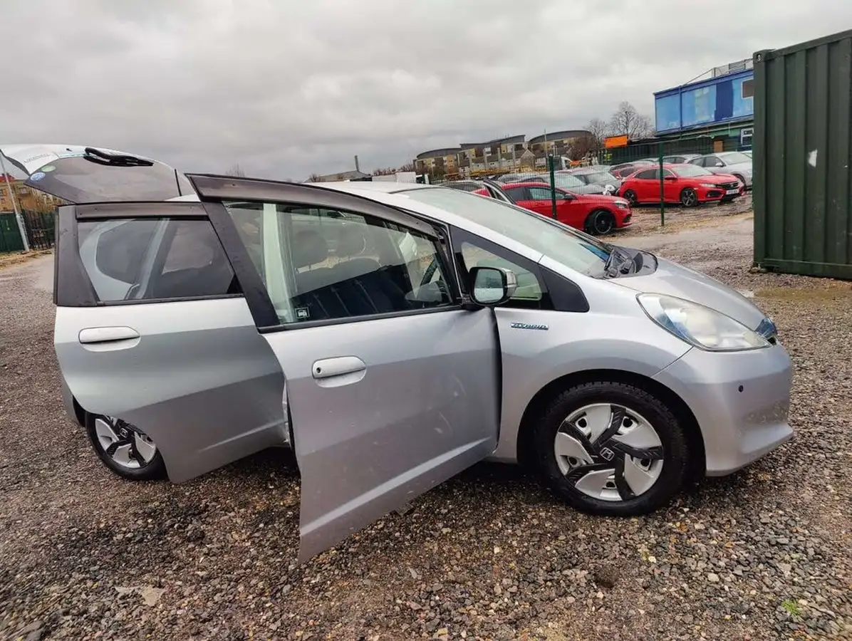 2013-honda-jazz-big-19