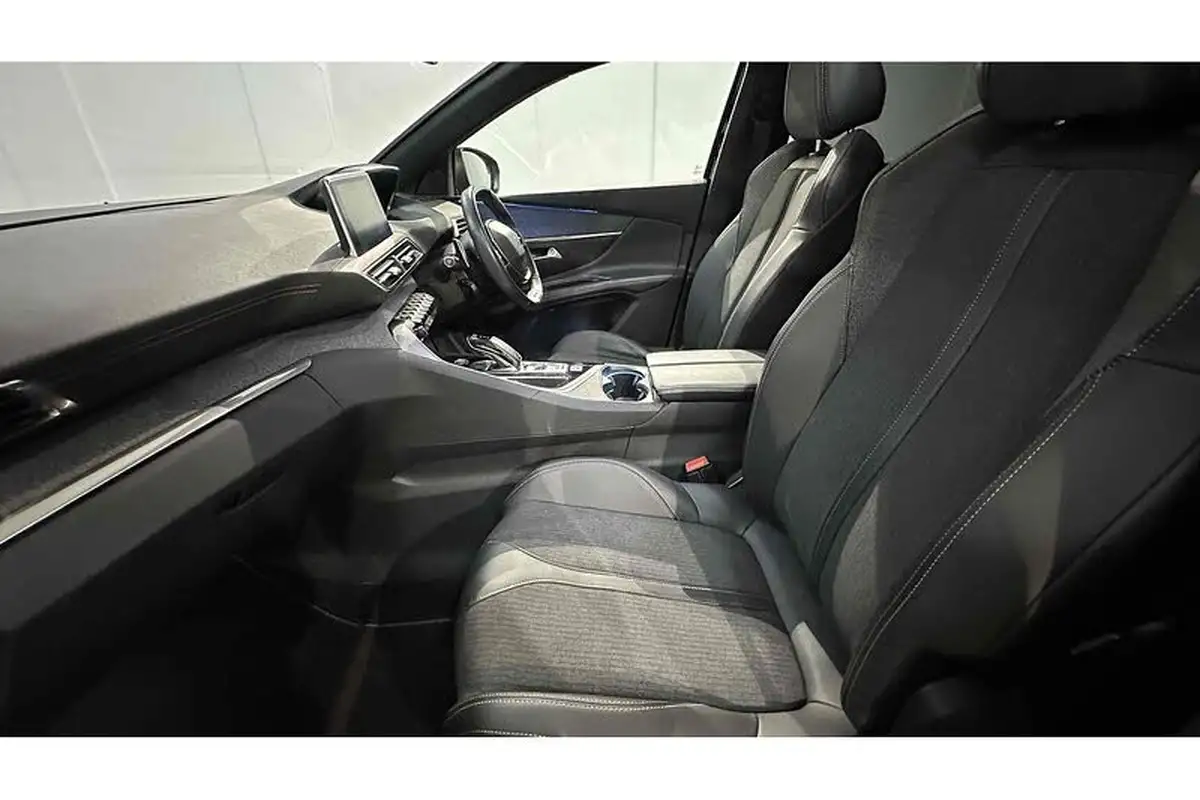 2020-peugeot-5008-suv-12-puretech-gt-line-premium-eat8-big-22
