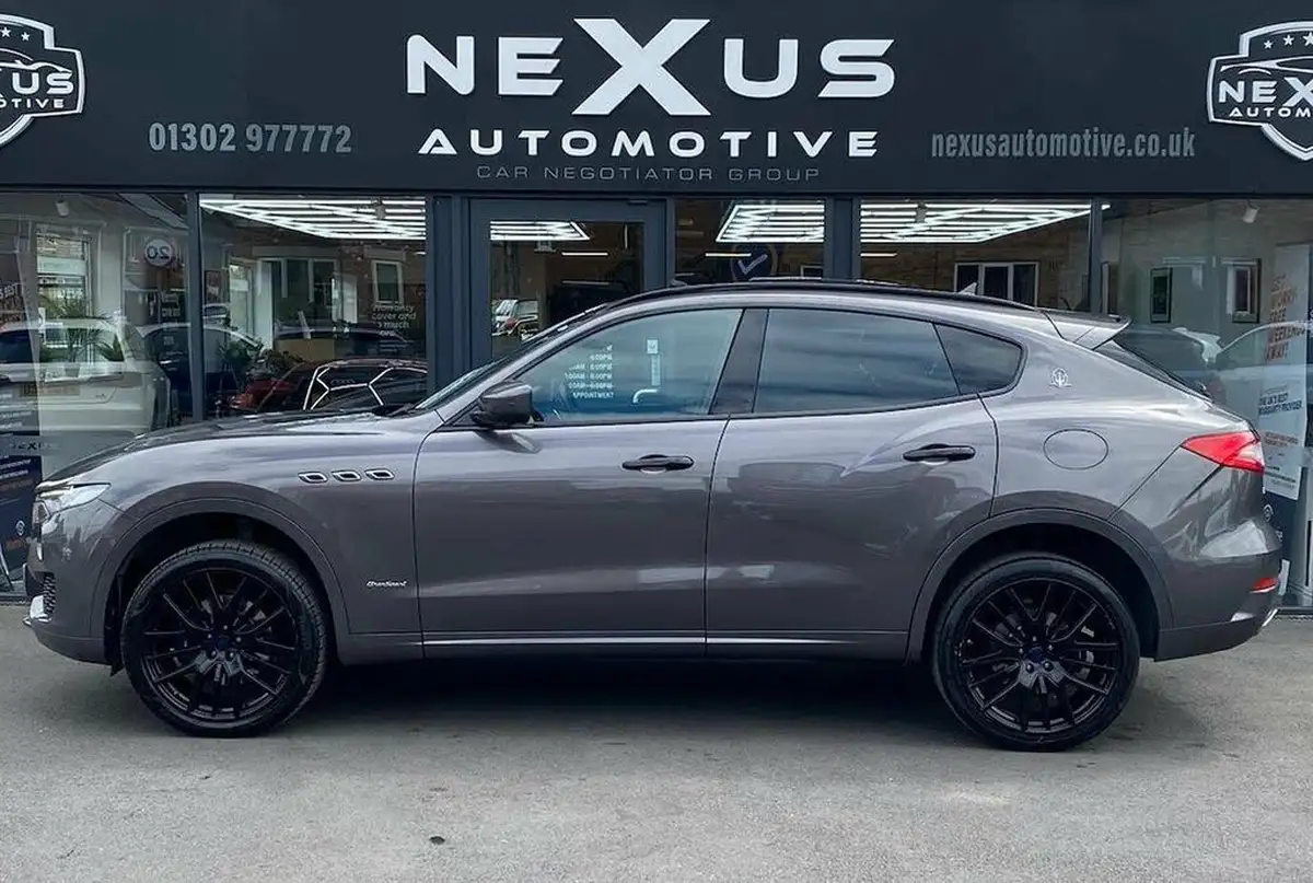 2018-maserati-levante-30td-gransport-nerissimo-edition-big-21