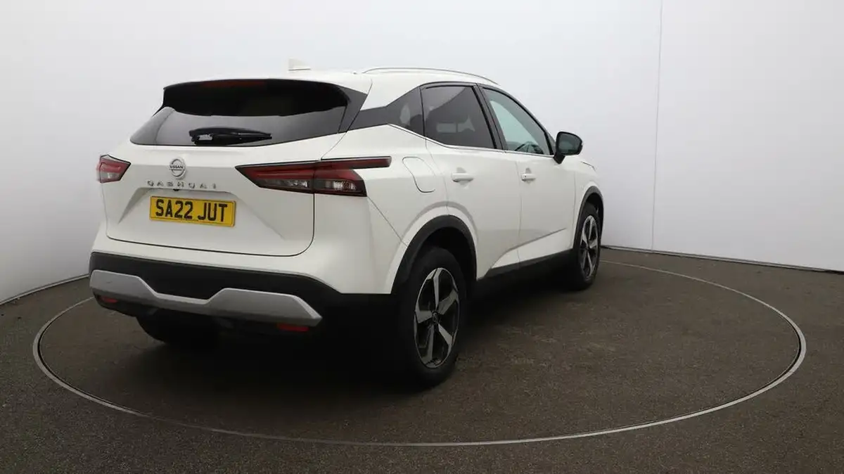 2022-nissan-qashqai-13-dig-t-n-connecta-140ps-big-46