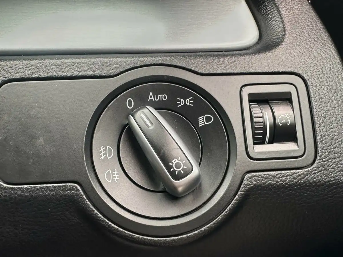 2014-volkswagen-cc-20tdi-gt-bmt-dsg-big-27