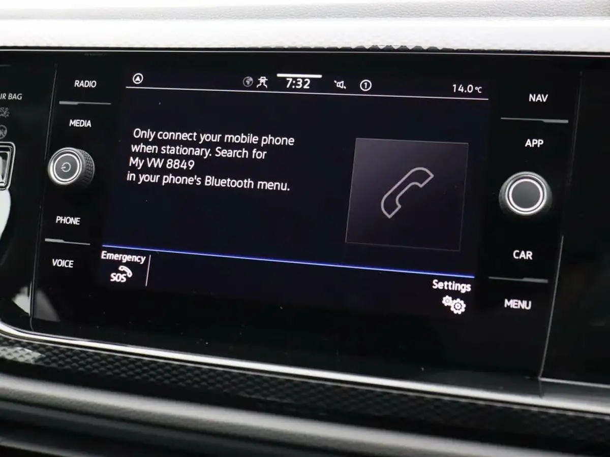 2022-volkswagen-polo-10-tsi-life-big-35