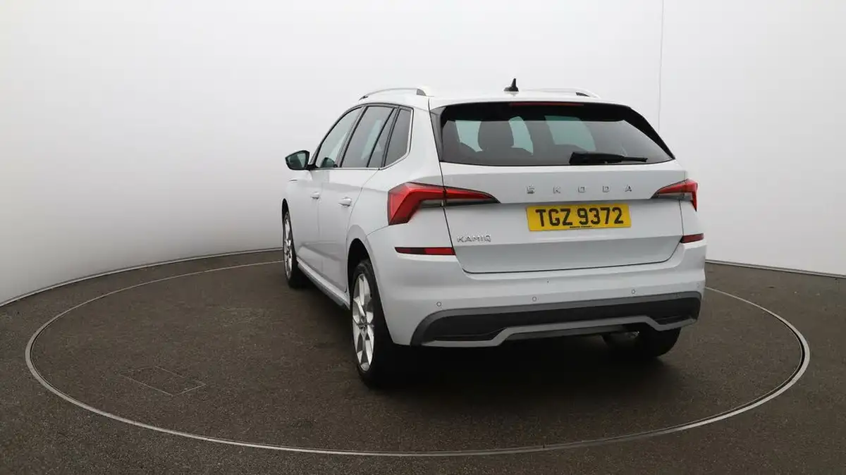 2021-skoda-kamiq-10-tsi-se-l-109ps-dsg-big-61