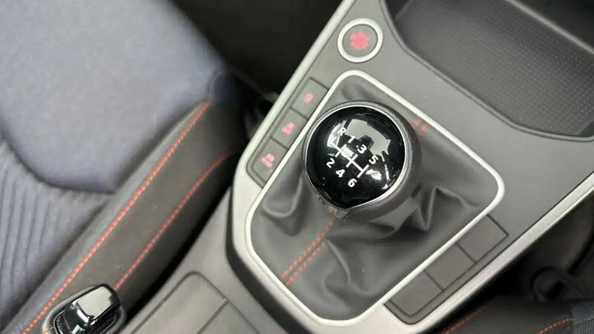 2024-seat-ibiza-10-tsi-anniversary-limited-edition-115ps-big-11