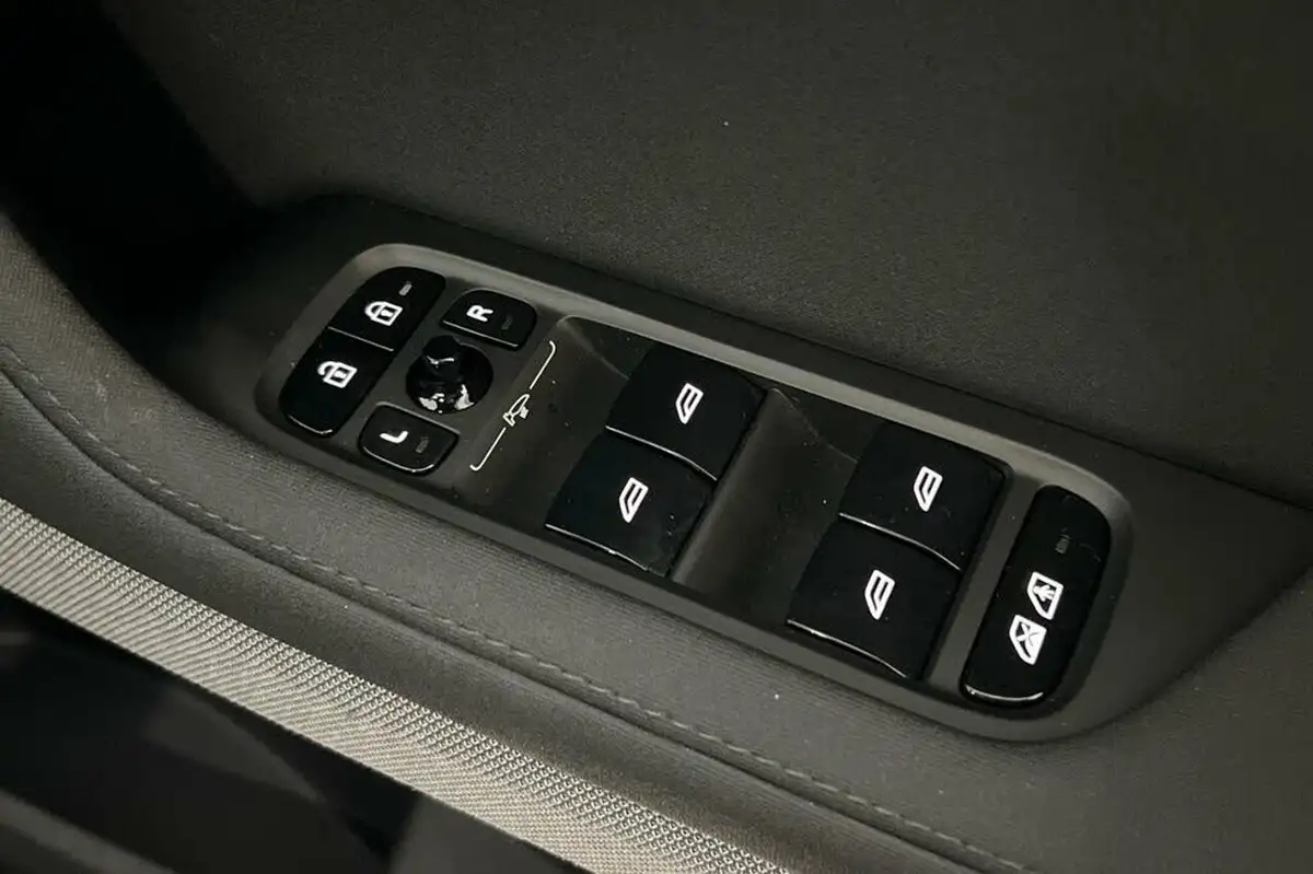 2022-polestar-polestar-2-e-ps2-300kw-longe-dual-plus-pilot-big-34