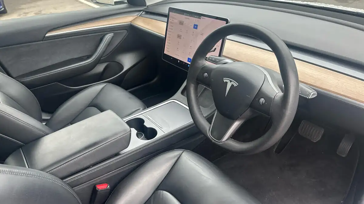 2021-tesla-model-3-e-long-range-4x4-big-8