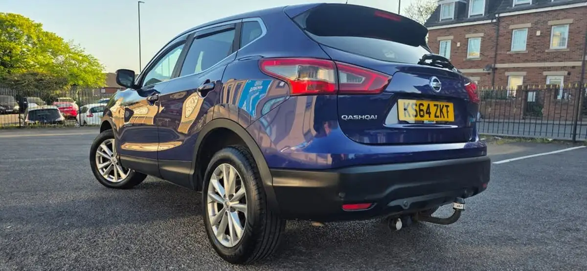 2015-nissan-qashqai-15dci-acenta-premium-big-1