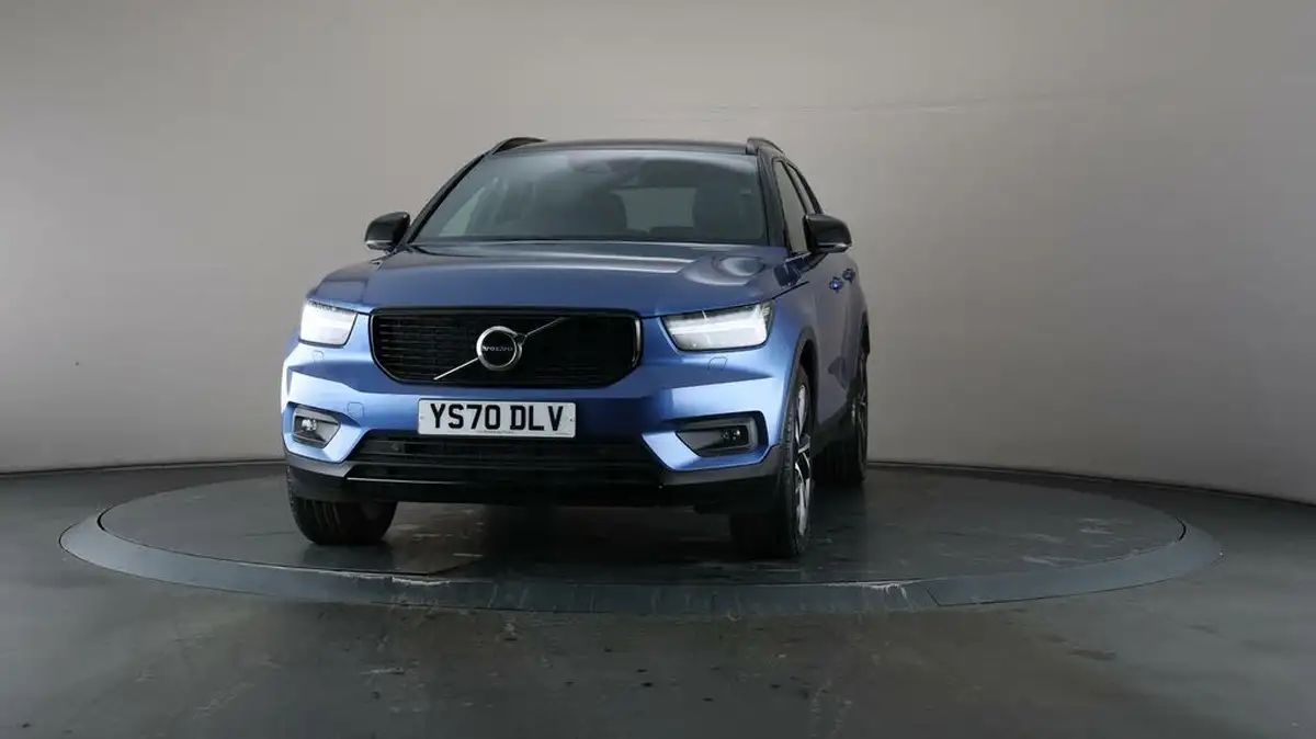 2020-volvo-xc40-20-b5-r-design-pro-big-44