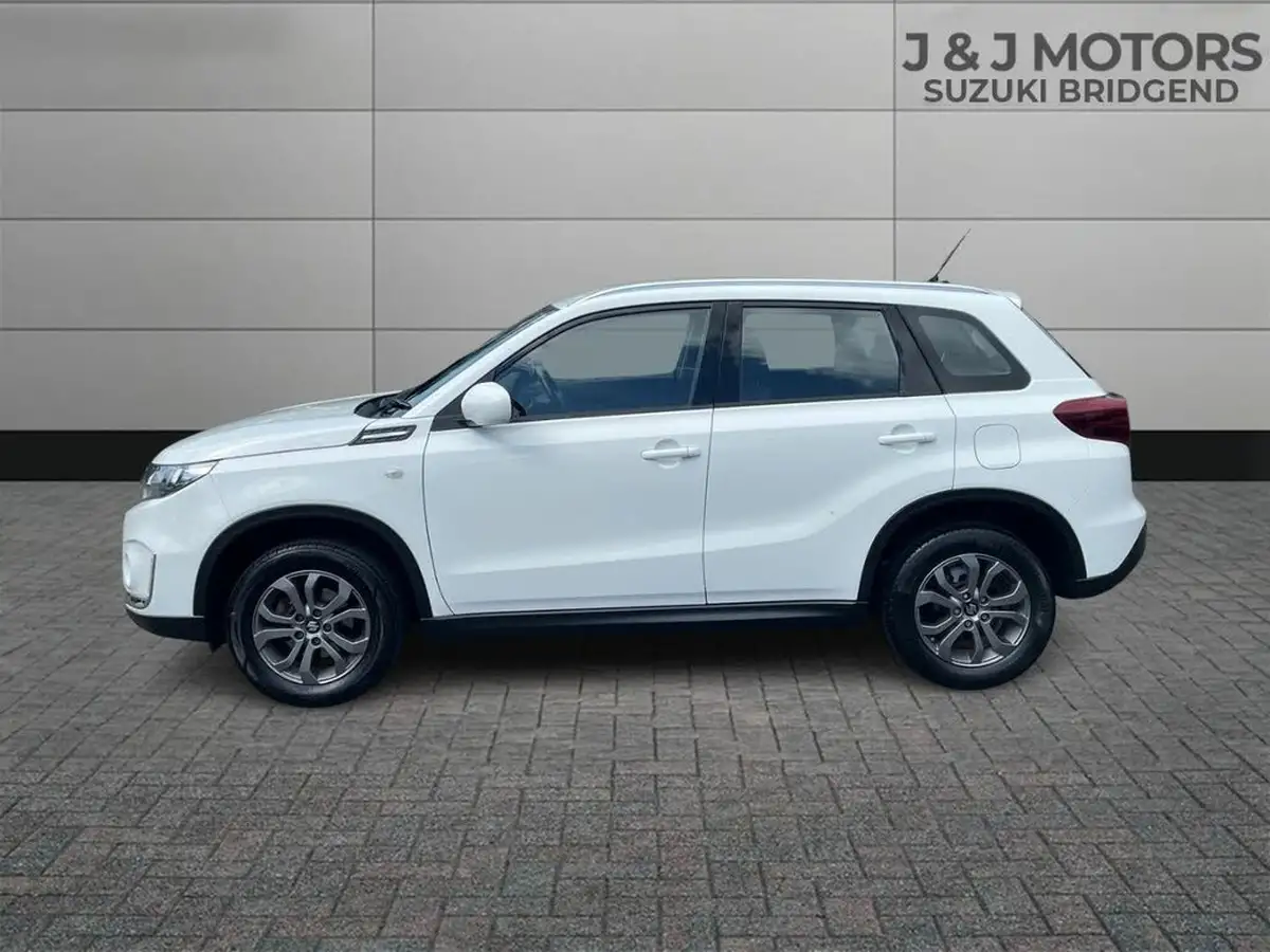 2021-suzuki-vitara-14-boosterjet-sz4-big-3