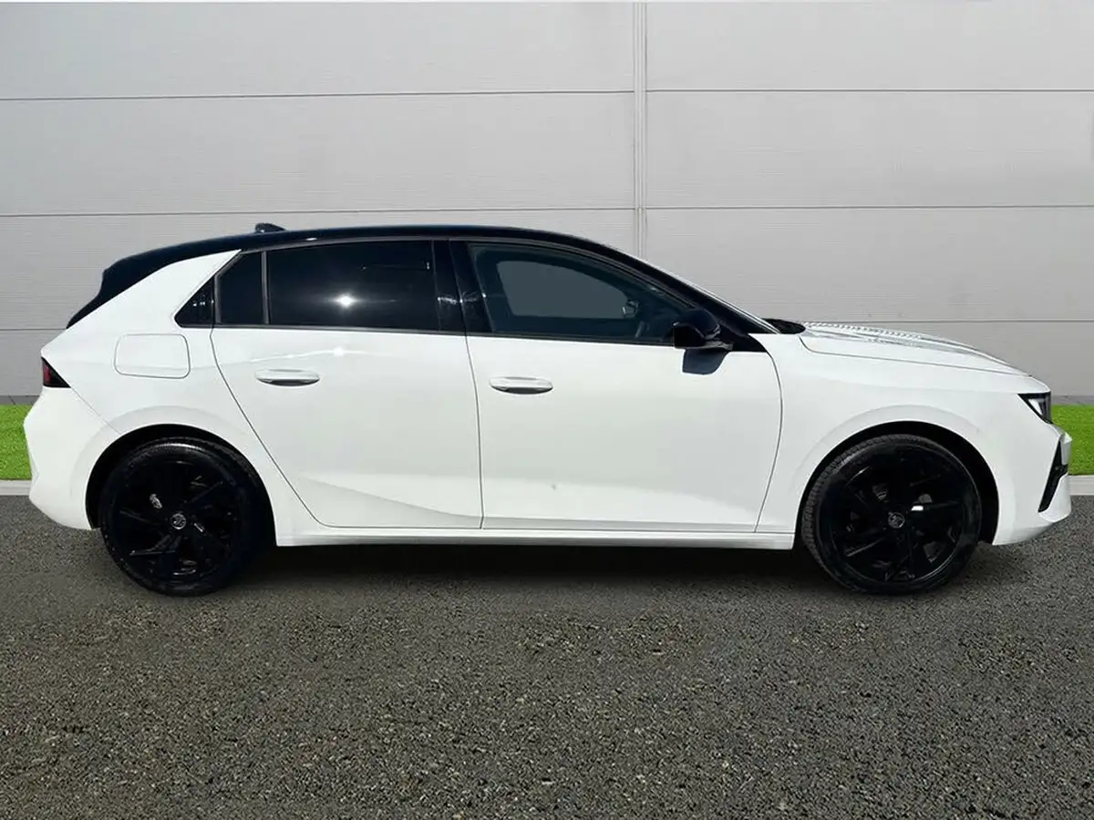 2024-vauxhall-astra-12-turbo-gs-130ps-hatchback-big-7