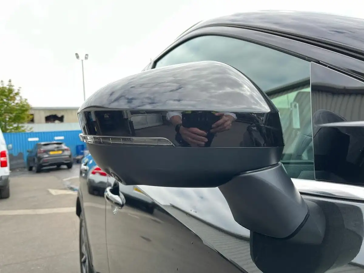 2024-nissan-qashqai-15-tekna-big-20