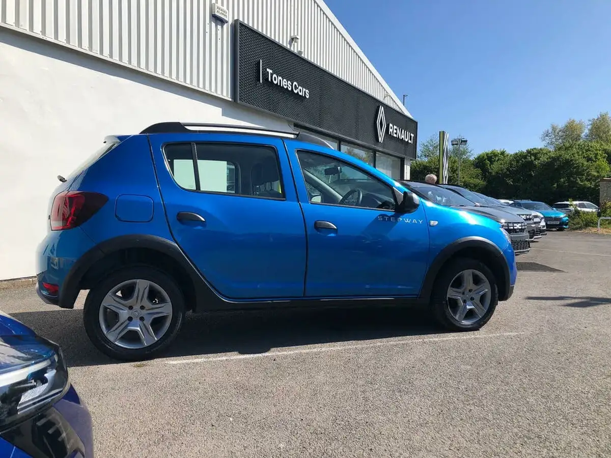 2017-dacia-sandero-stepway-09-tce-laureate-big-9