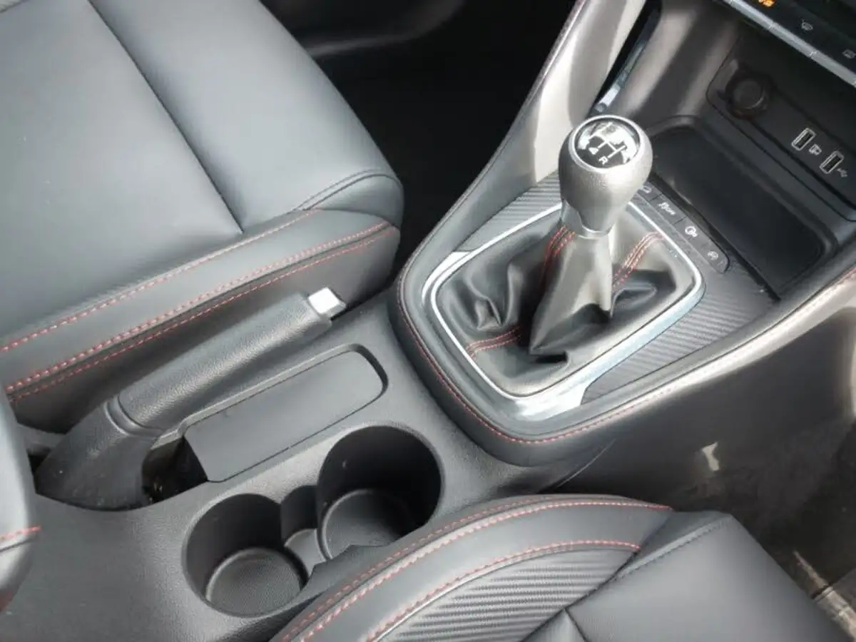 2024-mg-zs-suv-15-vti-tech-exclusive-big-17
