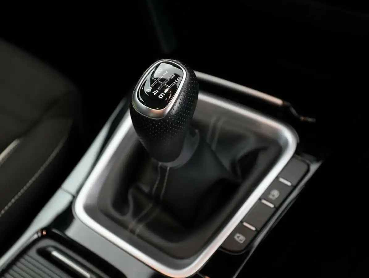 2024-kia-ceed-15-t-gdi-gt-line-138bhp-big-22