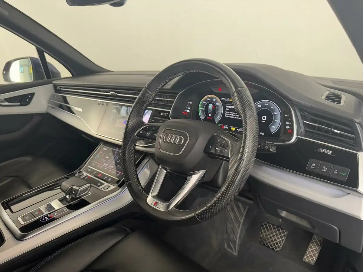 2021-audi-q7-30-55-tfsi-e-s-line-big-29