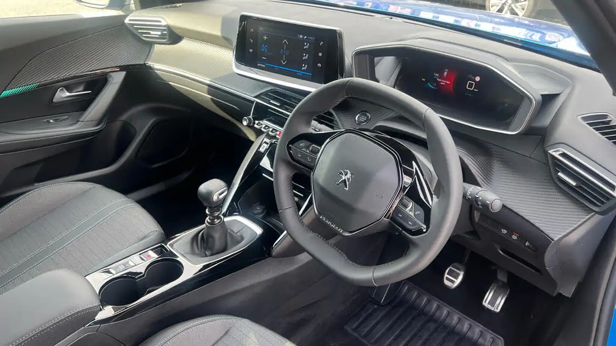2023-peugeot-2008-suv-12-puretech-allure-premium-100bhp-big-10