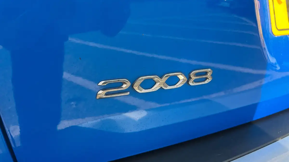 2023-peugeot-2008-suv-12-puretech-allure-premium-100bhp-big-38