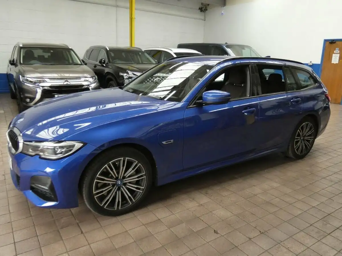 2021-bmw-3-series-20-330e-m-sport-touring-5d-big-8