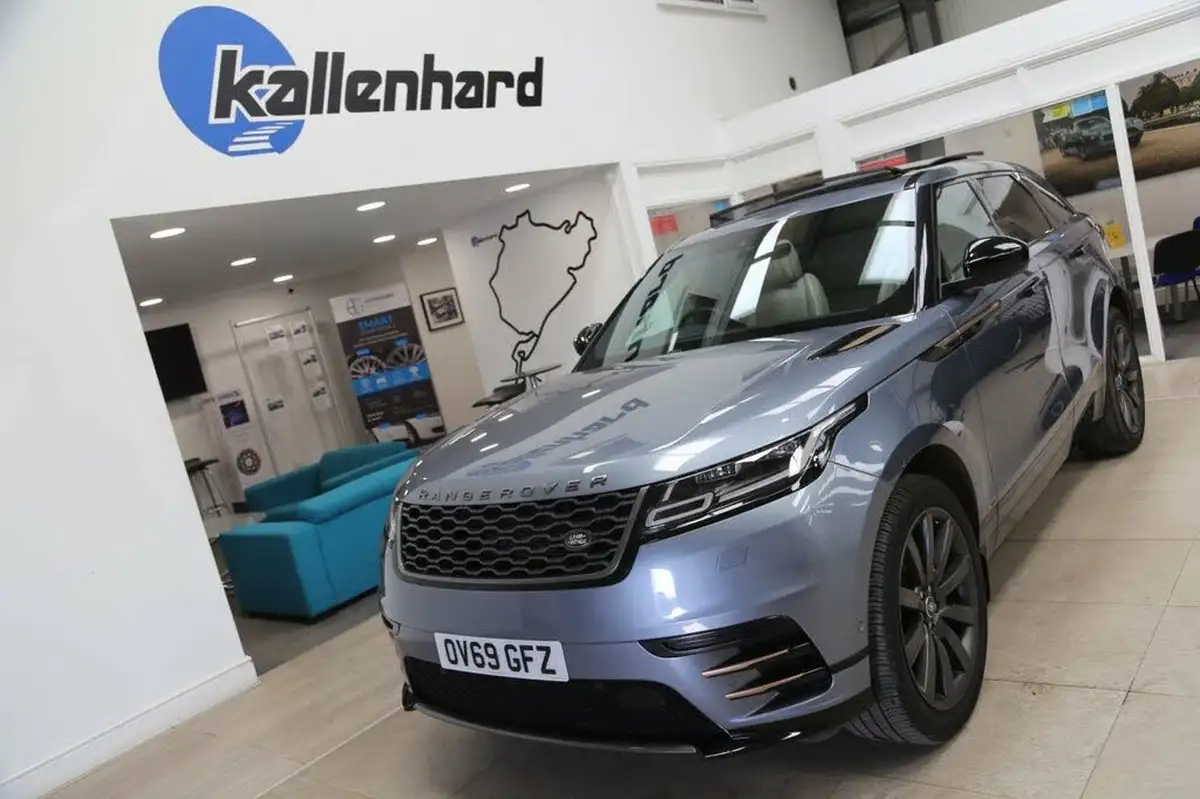 2019-land-rover-range-rover-velar-20-d240-r-dynamic-hse-big-15