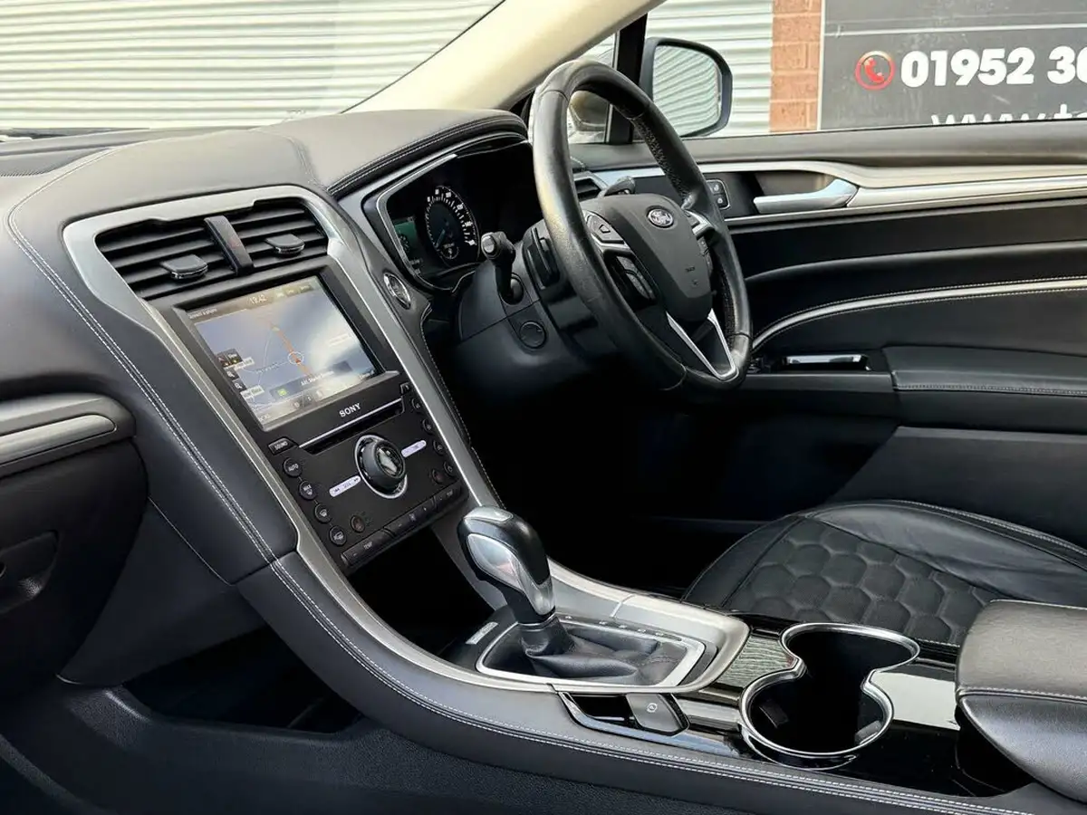 2016-ford-mondeo-20tdci-vignale-210ps-estate-5d-powershift-big-71