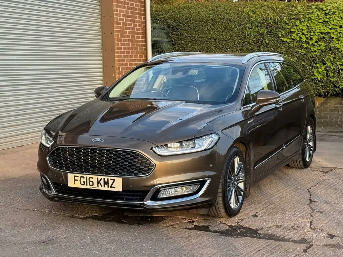 2016-ford-mondeo-20tdci-vignale-210ps-estate-5d-powershift-big-5