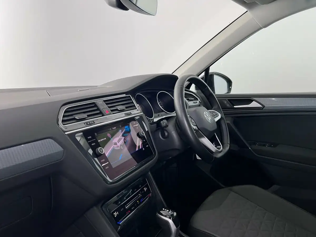 2021-volkswagen-tiguan-15-tsi-life-150ps-dsg-big-32