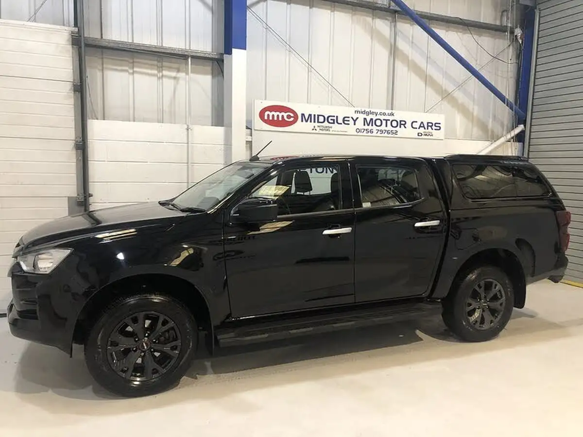 2024-isuzu-d-max-19td-dl20-double-auto-big-3