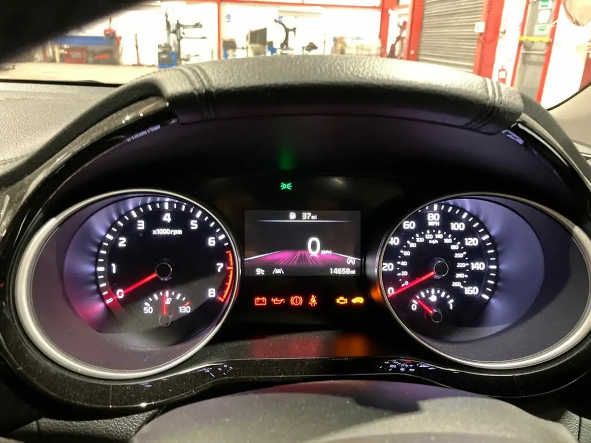 2022-kia-xceed-15-t-gdi-3-big-13
