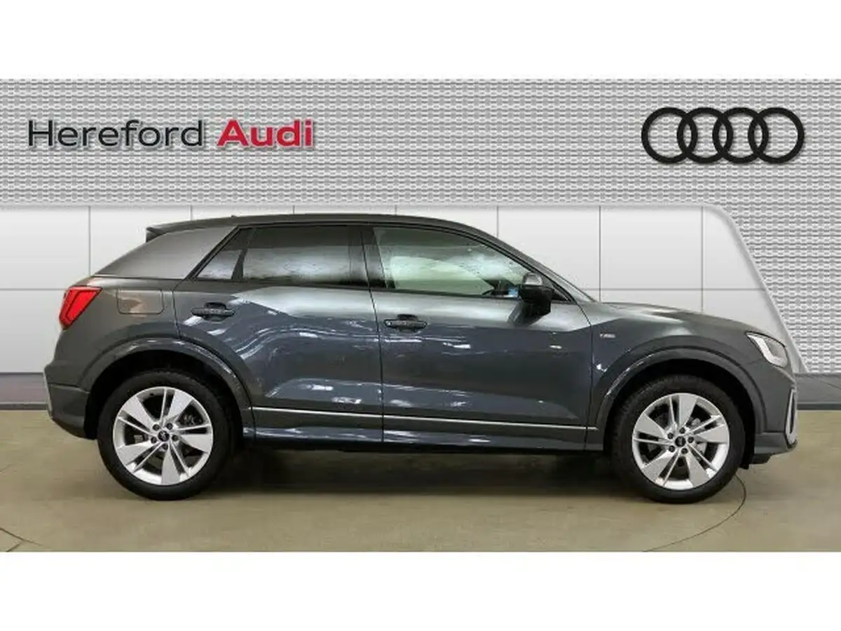 2024-audi-q2-15-35-tfsi-s-line-big-3