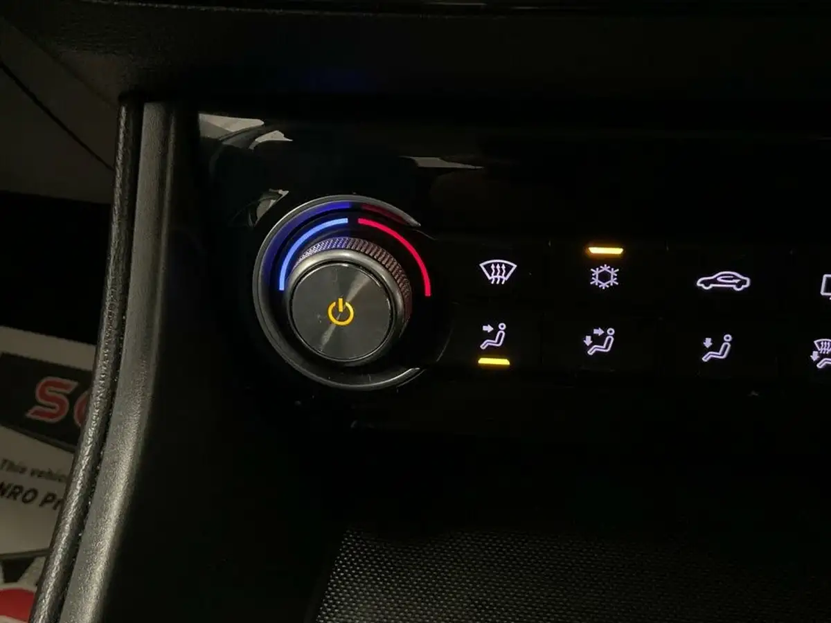 2019-mg-zs-suv-e-excite-ev-big-44