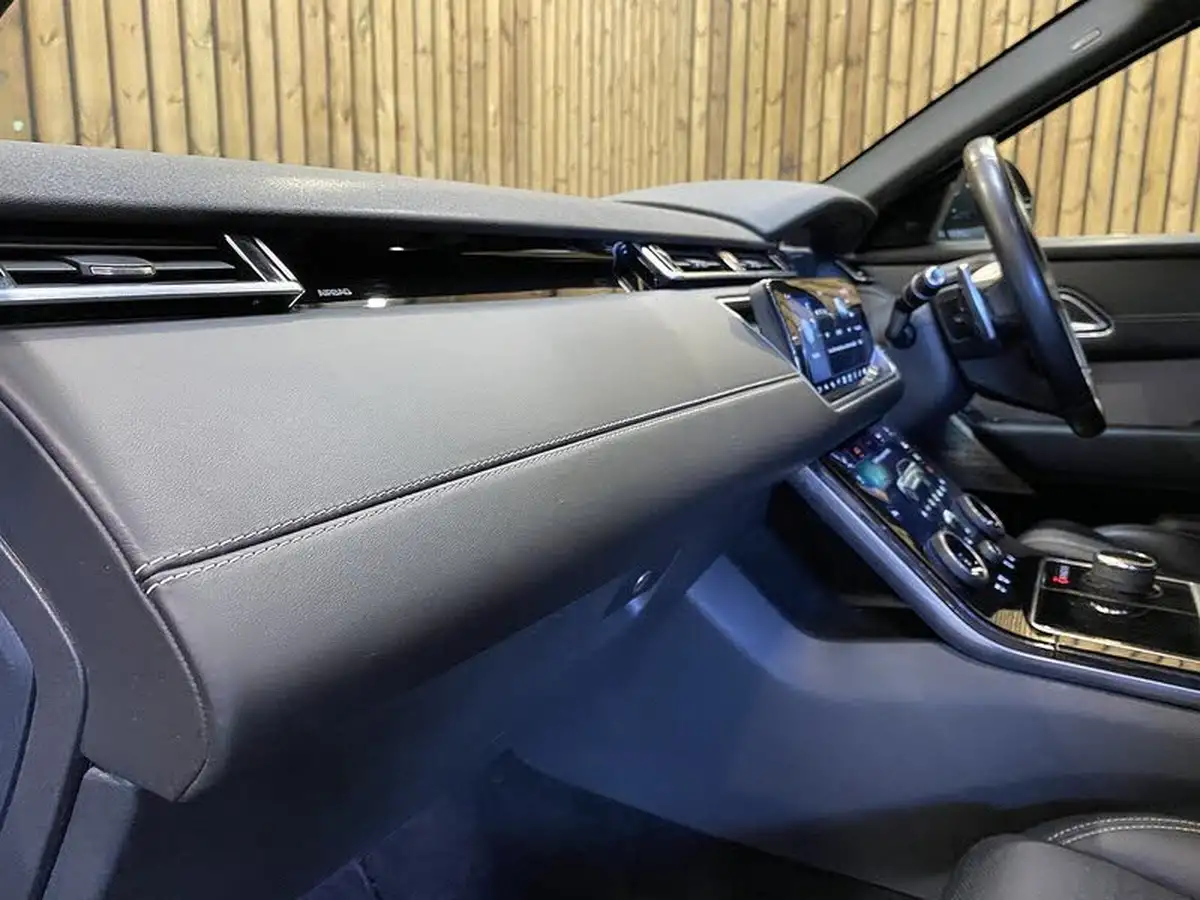 2019-land-rover-range-rover-velar-30-d300-r-dynamic-hse-big-53