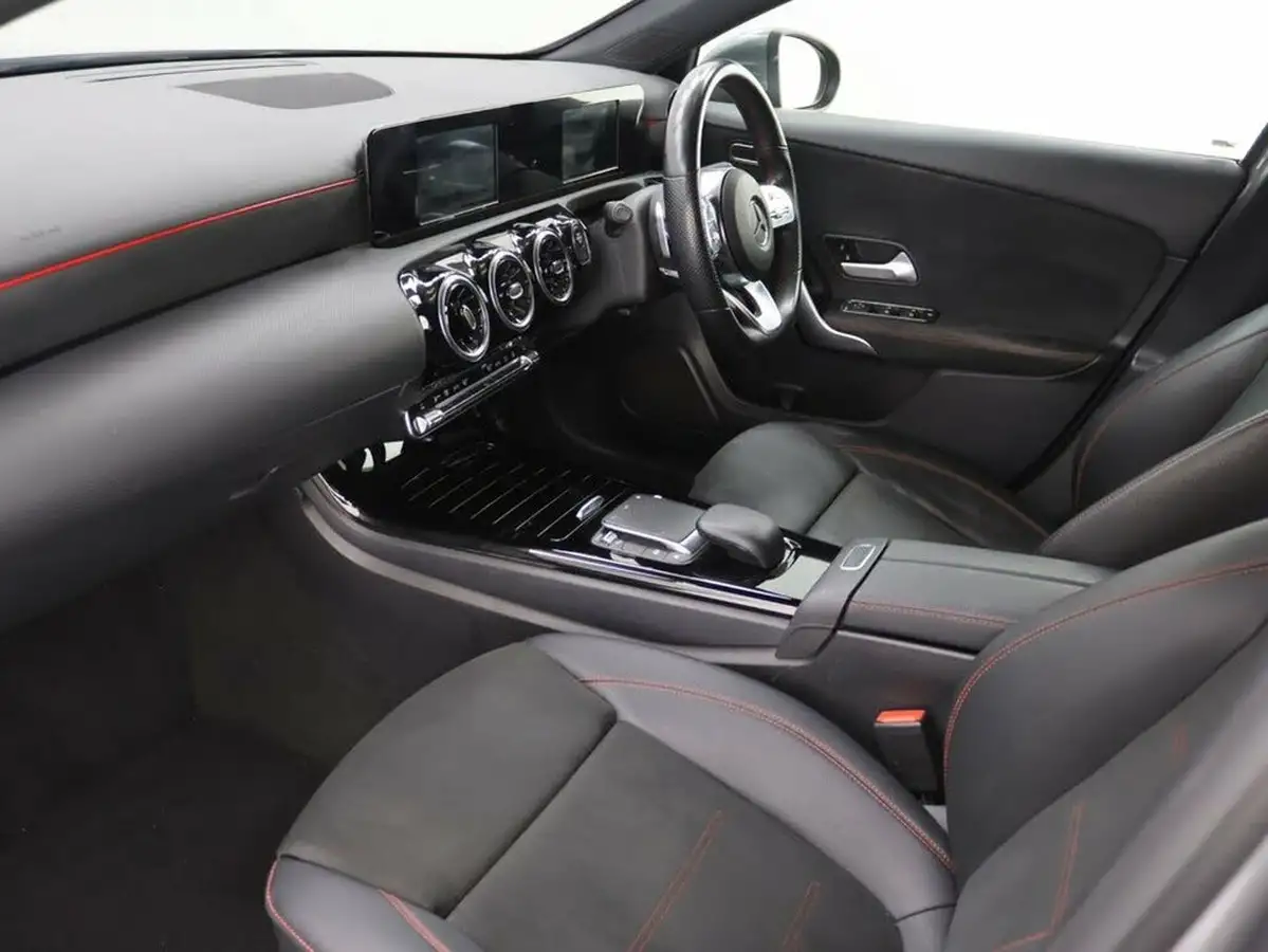 2020-mercedes-benz-a-class-13-a250e-amg-line-hatchback-5d-big-18