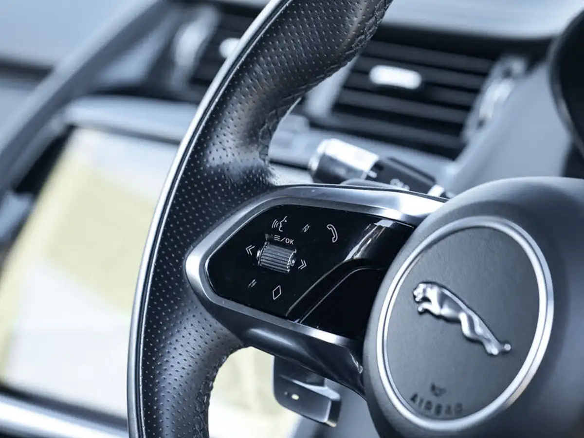 2021-jaguar-e-pace-20-d200-r-dynamic-s-big-10