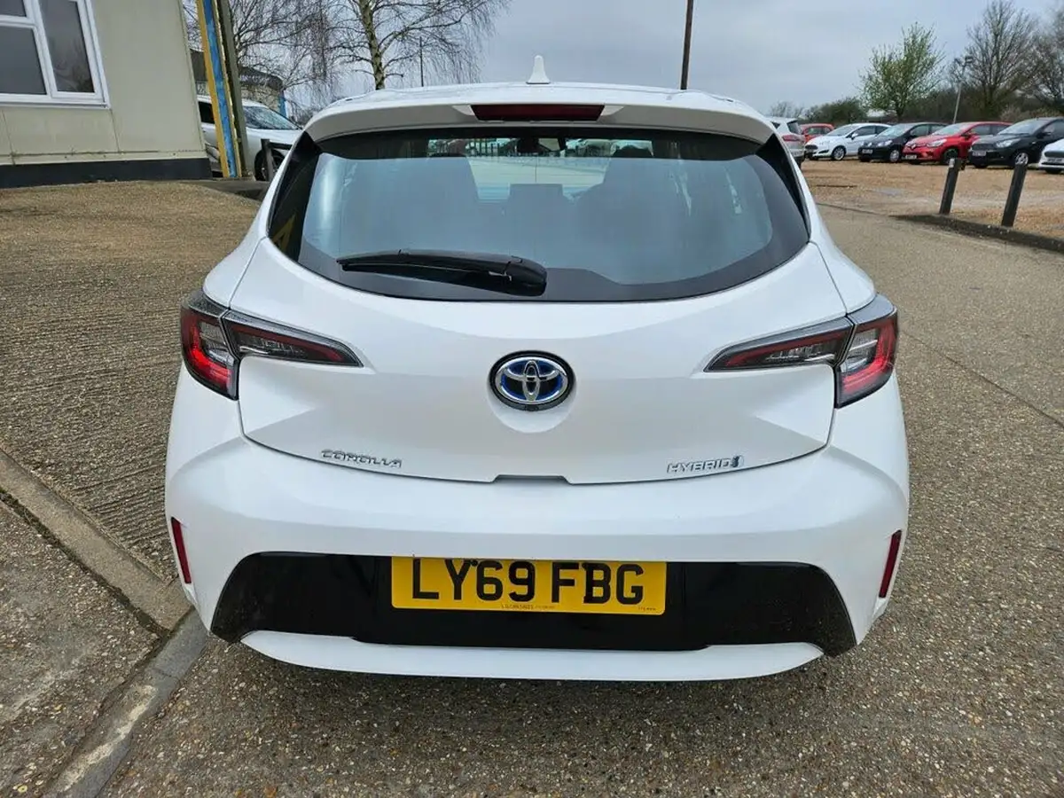 2020-toyota-corolla-18-vvt-i-icon-spare-wheel-hatchback-5d-big-4