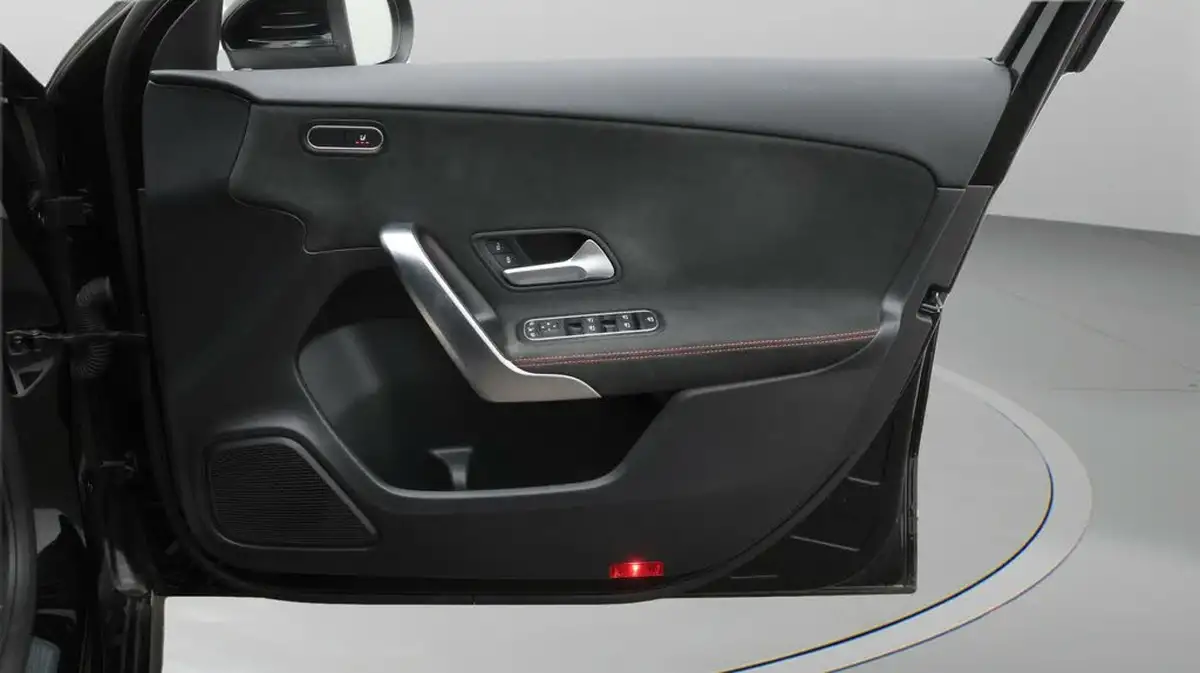 2020-mercedes-benz-a-class-13-a200-amg-line-executive-hatchback-5d-big-15