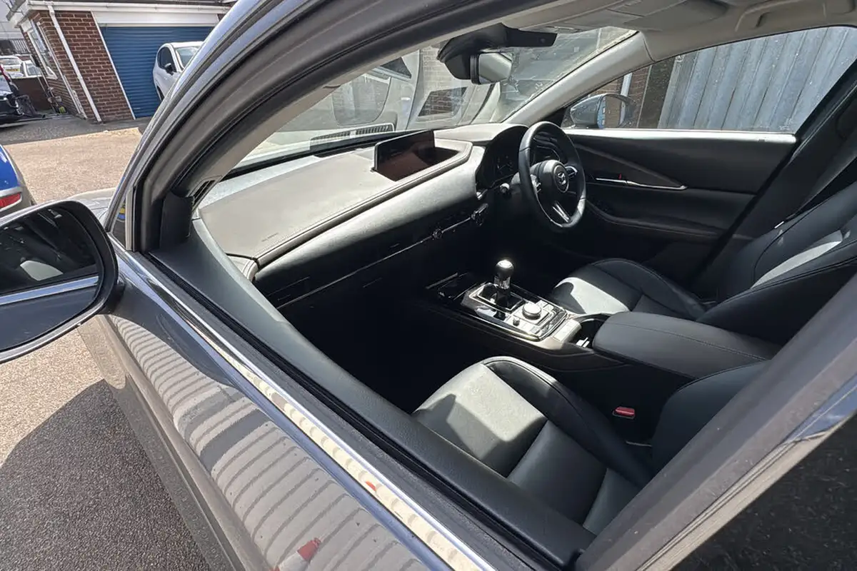2024-mazda-cx-30-20-e-skyactiv-x-takumi-big-10