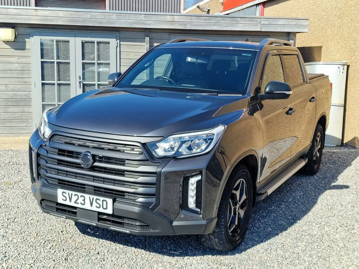 2023-kgm-ssangyong-musso-22td-saracen-202pseu6d-big-2