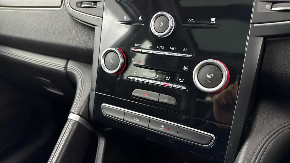 2017-renault-koleos-16dci-dynamique-s-nav-big-16