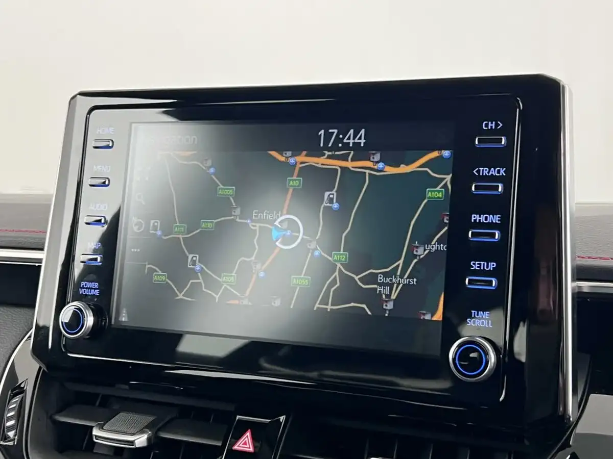 2021-toyota-corolla-18-vvt-i-excel-trk-hatchback-big-34