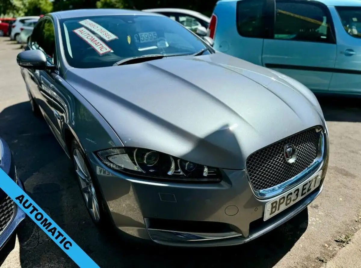 2014-jaguar-xf-30td-premium-luxury-saloon-4d-big-0