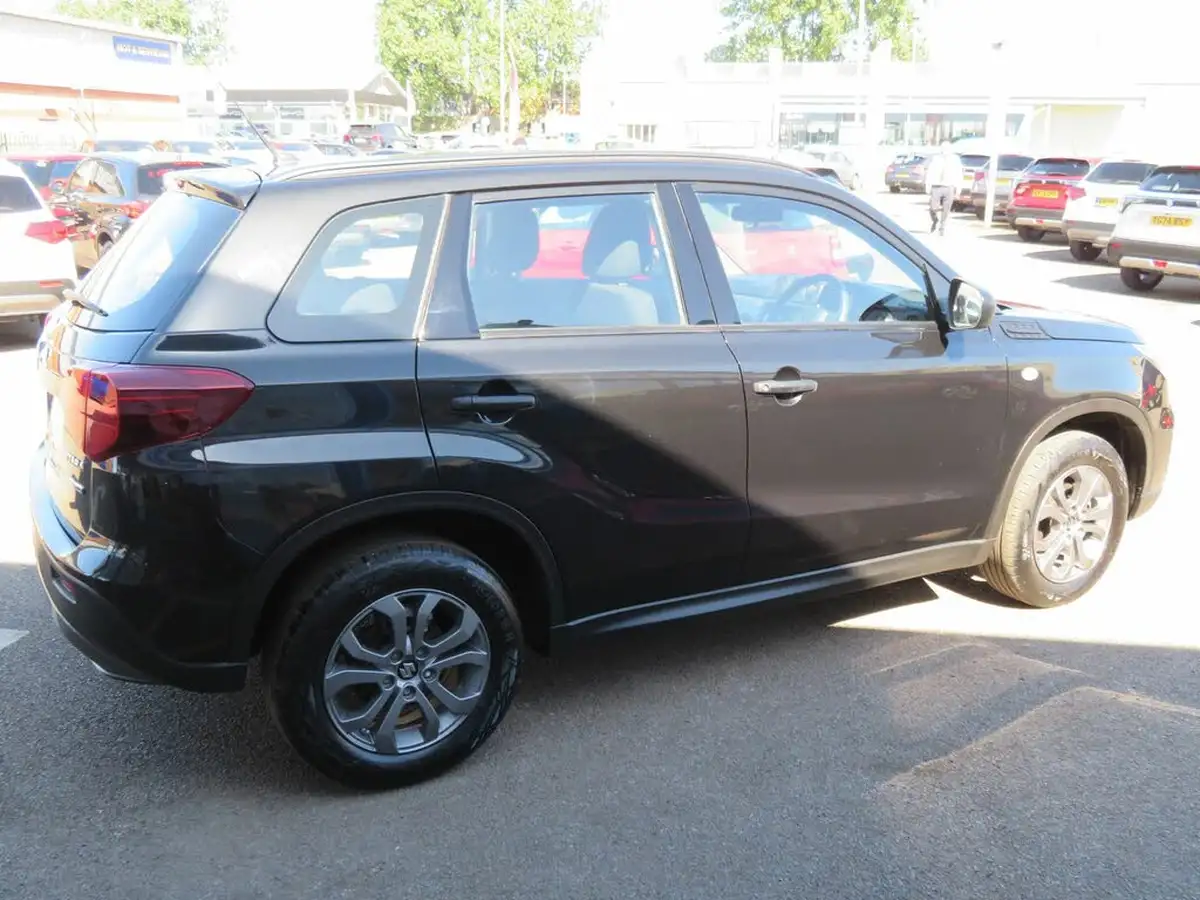 2023-suzuki-vitara-14-boosterjet-go-big-13